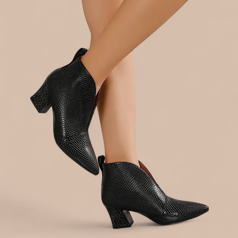 Ruth & Eleanor™ | Women's Pointed-Heeled Boot