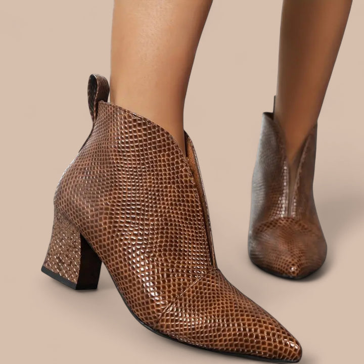 Ruth & Eleanor™ | Women's Pointed-Heeled Boot
