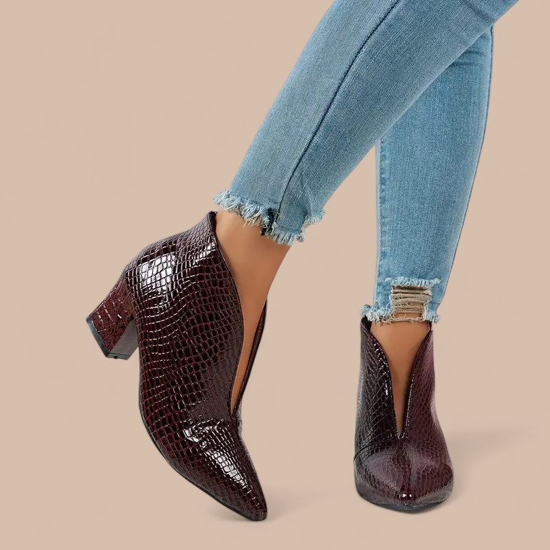 Ruth & Eleanor™ | Women's Pointed-Heeled Boot