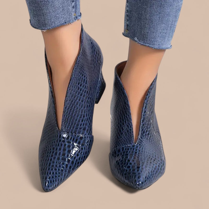 Ruth & Eleanor™ | Women's Pointed-Heeled Boot