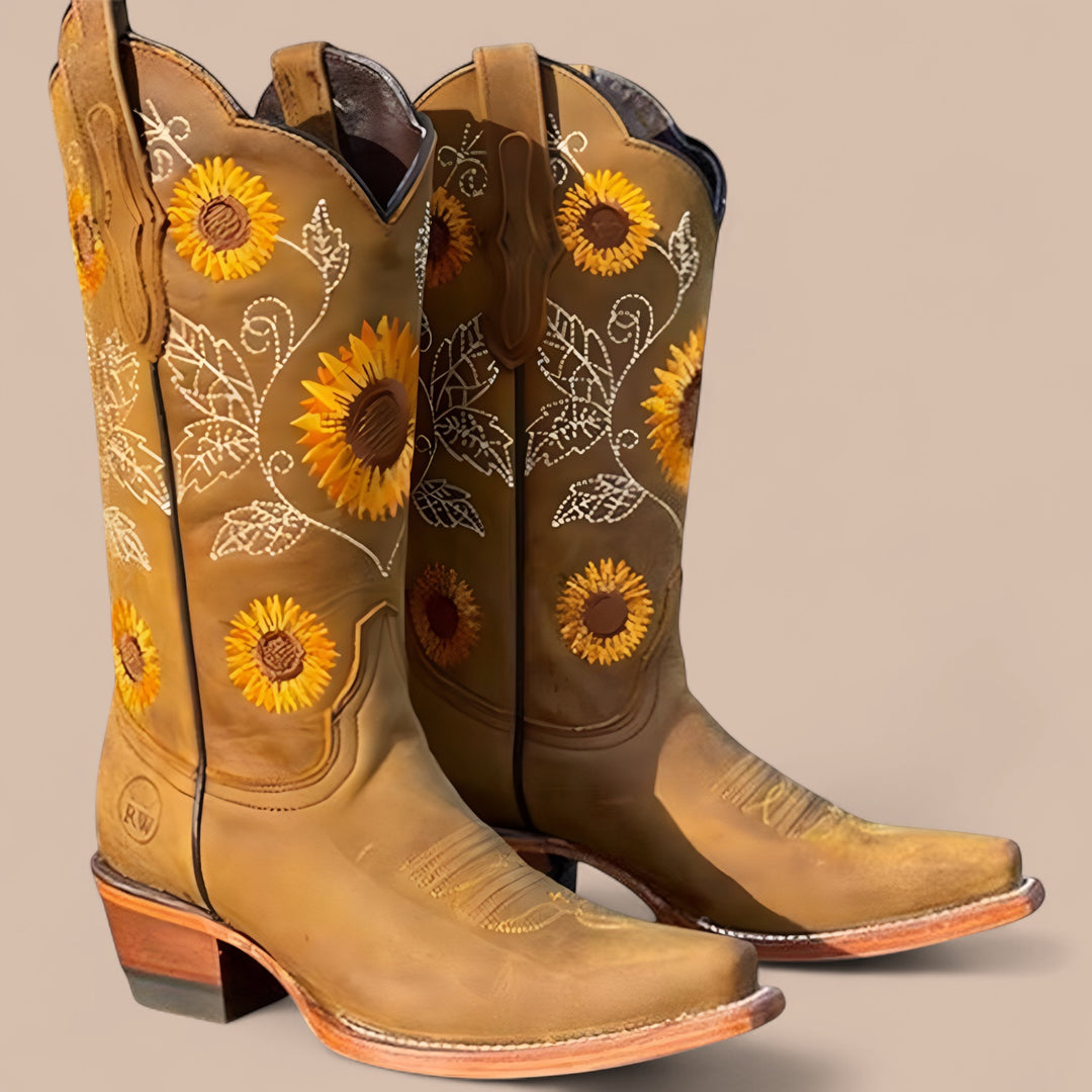 Ruth & Eleanor™ | Elegant Western-Style Ankle Boots Nicola