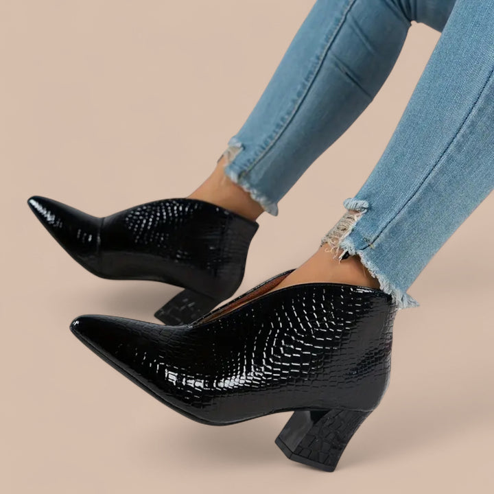 Ruth & Eleanor™ | Women's Pointed-Heeled Boot